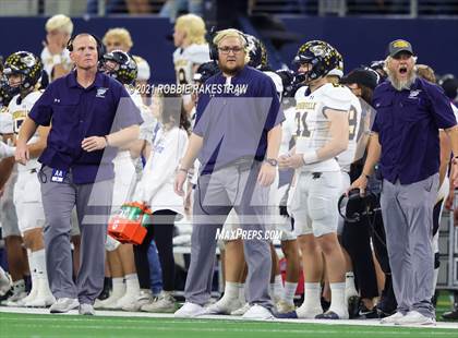 Thumbnail 2 in Stephenville vs. LBJ Austin (UIL Football 4A D1 Finals) photogallery.