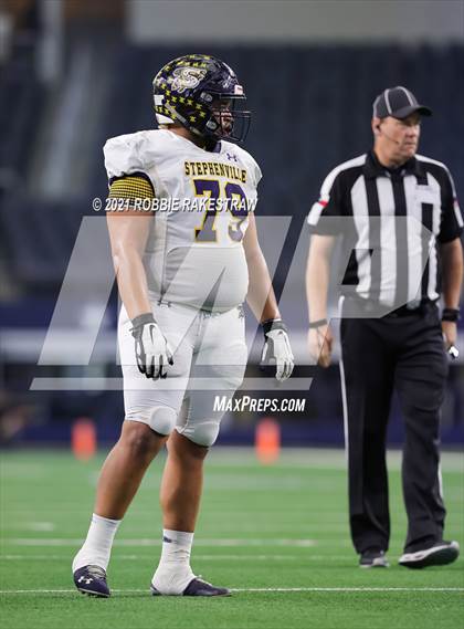 Thumbnail 3 in Stephenville vs. LBJ Austin (UIL Football 4A D1 Finals) photogallery.