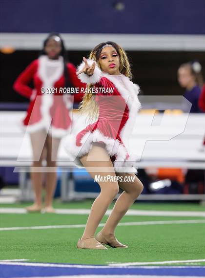 Thumbnail 1 in Stephenville vs. LBJ Austin (UIL Football 4A D1 Finals) photogallery.