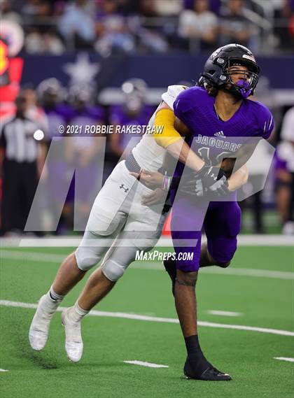 Thumbnail 2 in Stephenville vs. LBJ Austin (UIL Football 4A D1 Finals) photogallery.