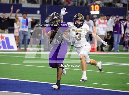 Thumbnail 1 in Stephenville vs. LBJ Austin (UIL Football 4A D1 Finals) photogallery.