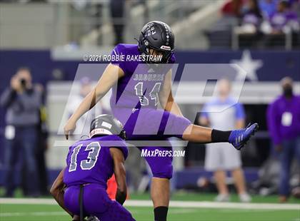 Thumbnail 3 in Stephenville vs. LBJ Austin (UIL Football 4A D1 Finals) photogallery.