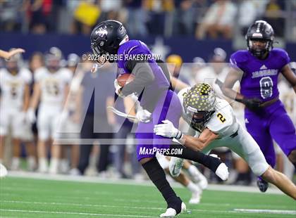 Thumbnail 2 in Stephenville vs. LBJ Austin (UIL Football 4A D1 Finals) photogallery.