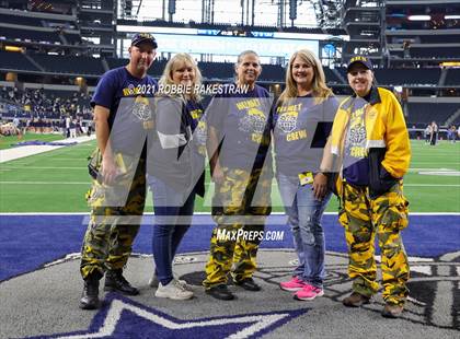 Thumbnail 3 in Stephenville vs. LBJ Austin (UIL Football 4A D1 Finals) photogallery.