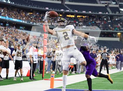 Thumbnail 3 in Stephenville vs. LBJ Austin (UIL Football 4A D1 Finals) photogallery.