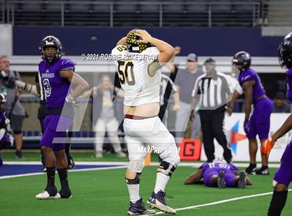 Thumbnail 3 in Stephenville vs. LBJ Austin (UIL Football 4A D1 Finals) photogallery.