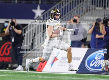 Thumbnail 1 in Stephenville vs. LBJ Austin (UIL Football 4A D1 Finals) photogallery.