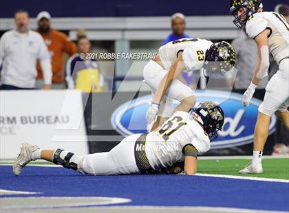 Thumbnail 1 in Stephenville vs. LBJ Austin (UIL Football 4A D1 Finals) photogallery.