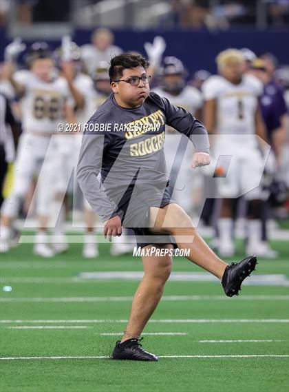 Thumbnail 1 in Stephenville vs. LBJ Austin (UIL Football 4A D1 Finals) photogallery.