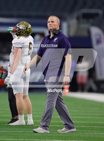 Thumbnail 3 in Stephenville vs. LBJ Austin (UIL Football 4A D1 Finals) photogallery.