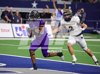 Thumbnail 2 in Stephenville vs. LBJ Austin (UIL Football 4A D1 Finals) photogallery.
