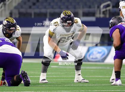 Thumbnail 2 in Stephenville vs. LBJ Austin (UIL Football 4A D1 Finals) photogallery.