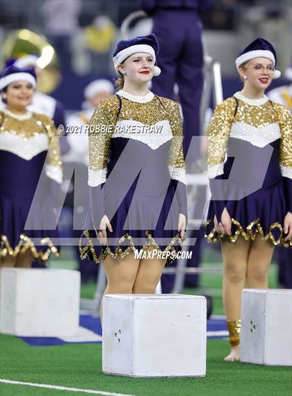 Thumbnail 3 in Stephenville vs. LBJ Austin (UIL Football 4A D1 Finals) photogallery.