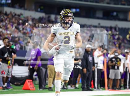 Thumbnail 3 in Stephenville vs. LBJ Austin (UIL Football 4A D1 Finals) photogallery.