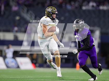 Thumbnail 2 in Stephenville vs. LBJ Austin (UIL Football 4A D1 Finals) photogallery.