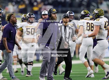 Thumbnail 3 in Stephenville vs. LBJ Austin (UIL Football 4A D1 Finals) photogallery.