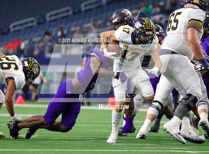 Thumbnail 1 in Stephenville vs. LBJ Austin (UIL Football 4A D1 Finals) photogallery.
