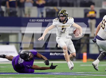 Thumbnail 3 in Stephenville vs. LBJ Austin (UIL Football 4A D1 Finals) photogallery.