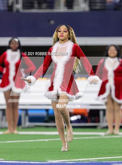 Thumbnail 3 in Stephenville vs. LBJ Austin (UIL Football 4A D1 Finals) photogallery.
