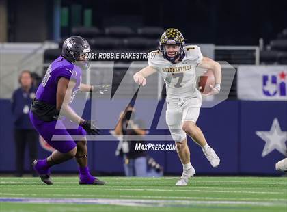 Thumbnail 2 in Stephenville vs. LBJ Austin (UIL Football 4A D1 Finals) photogallery.