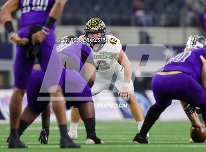 Thumbnail 1 in Stephenville vs. LBJ Austin (UIL Football 4A D1 Finals) photogallery.