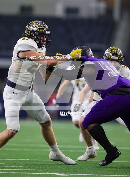 Thumbnail 2 in Stephenville vs. LBJ Austin (UIL Football 4A D1 Finals) photogallery.