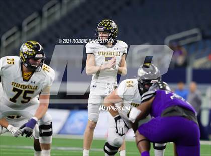 Thumbnail 1 in Stephenville vs. LBJ Austin (UIL Football 4A D1 Finals) photogallery.