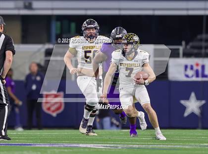 Thumbnail 3 in Stephenville vs. LBJ Austin (UIL Football 4A D1 Finals) photogallery.