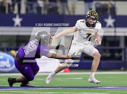 Thumbnail 2 in Stephenville vs. LBJ Austin (UIL Football 4A D1 Finals) photogallery.