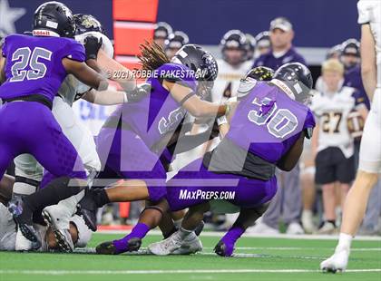 Thumbnail 1 in Stephenville vs. LBJ Austin (UIL Football 4A D1 Finals) photogallery.