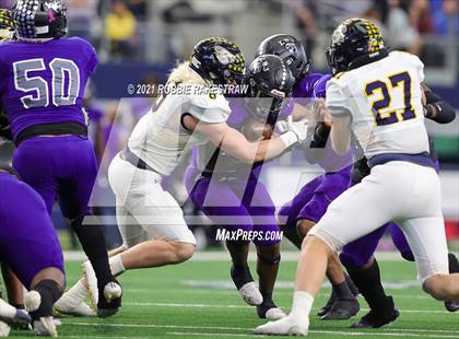 Thumbnail 1 in Stephenville vs. LBJ Austin (UIL Football 4A D1 Finals) photogallery.