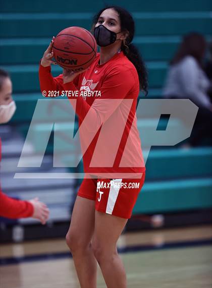 Thumbnail 3 in Regis Jesuit @ ThunderRidge photogallery.