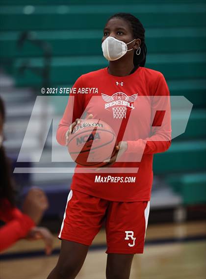 Thumbnail 2 in Regis Jesuit @ ThunderRidge photogallery.