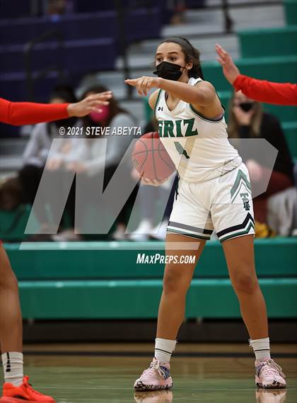 Thumbnail 3 in Regis Jesuit @ ThunderRidge photogallery.