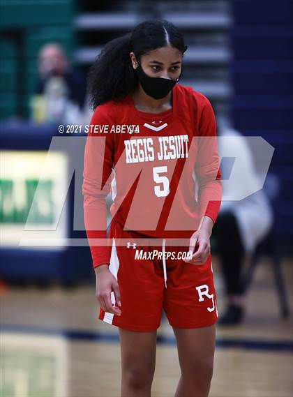 Thumbnail 1 in Regis Jesuit @ ThunderRidge photogallery.