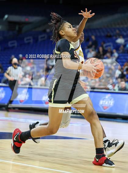 Thumbnail 2 in Summer Creek vs. South Grand Prairie (UIL 6A State Semifinal) photogallery.