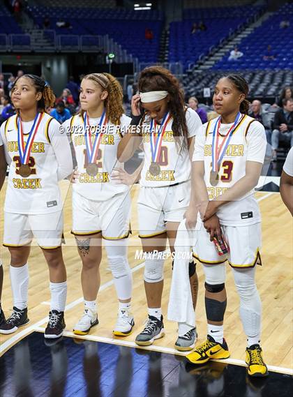 Thumbnail 3 in Summer Creek vs. South Grand Prairie (UIL 6A State Semifinal) photogallery.