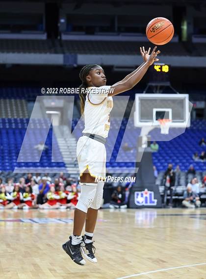 Thumbnail 1 in Summer Creek vs. South Grand Prairie (UIL 6A State Semifinal) photogallery.