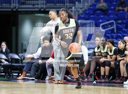 Thumbnail 1 in Summer Creek vs. South Grand Prairie (UIL 6A State Semifinal) photogallery.