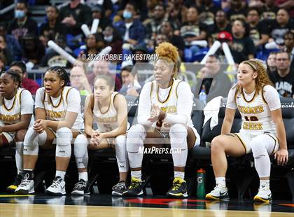 Thumbnail 1 in Summer Creek vs. South Grand Prairie (UIL 6A State Semifinal) photogallery.