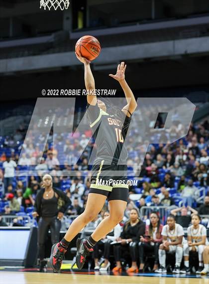Thumbnail 3 in Summer Creek vs. South Grand Prairie (UIL 6A State Semifinal) photogallery.