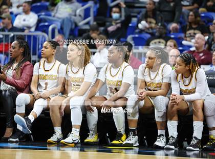 Thumbnail 1 in Summer Creek vs. South Grand Prairie (UIL 6A State Semifinal) photogallery.