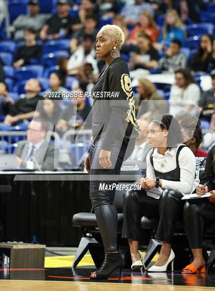 Thumbnail 1 in Summer Creek vs. South Grand Prairie (UIL 6A State Semifinal) photogallery.