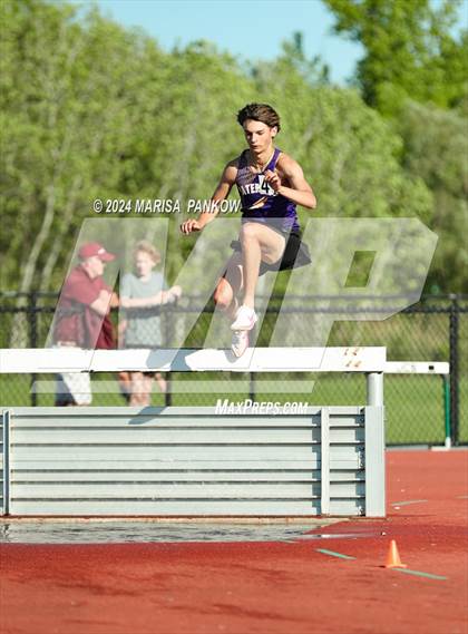 Thumbnail 2 in NYSPHSAA Section 3 State Qualifier photogallery.