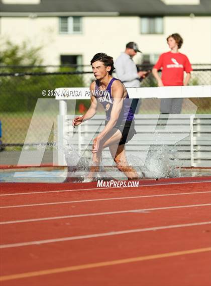 Thumbnail 2 in NYSPHSAA Section 3 State Qualifier photogallery.