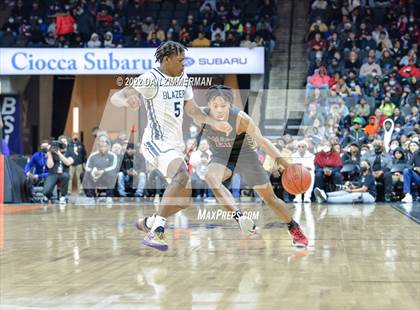 Thumbnail 2 in Sierra Canyon vs. Camden photogallery.