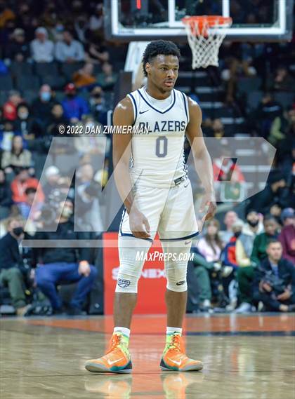 Thumbnail 3 in Sierra Canyon vs. Camden photogallery.