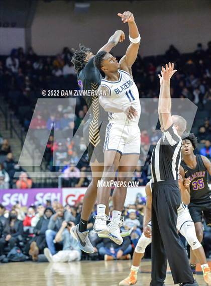 Thumbnail 2 in Sierra Canyon vs. Camden photogallery.