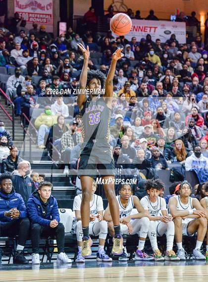 Thumbnail 2 in Sierra Canyon vs. Camden photogallery.