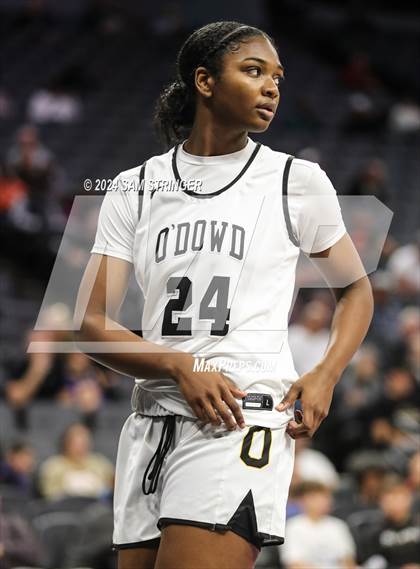 Thumbnail 3 in Bishop Montgomery @ Bishop O'Dowd (CIF State Division 1 Final) photogallery.